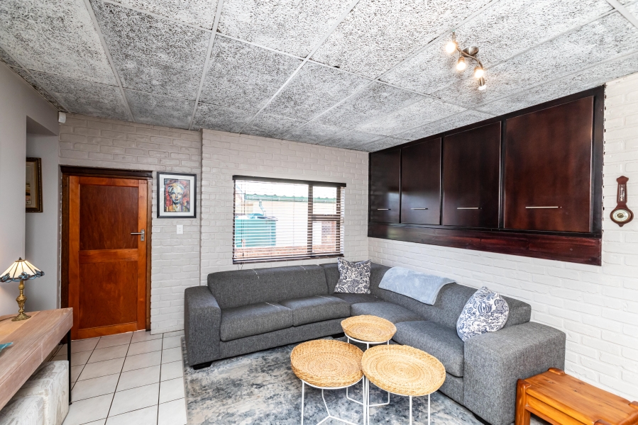 5 Bedroom Property for Sale in Kidds Beach Eastern Cape